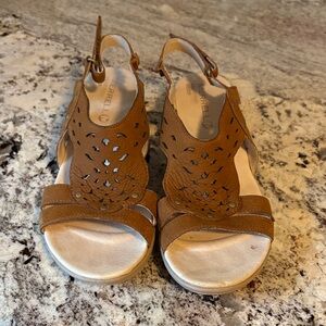 Merrell Women's Brown Sandals